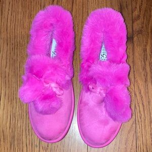 Cozy Pink Fuzzy Slippers for Women
